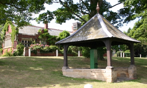 The old town Pump located on Wycar Green